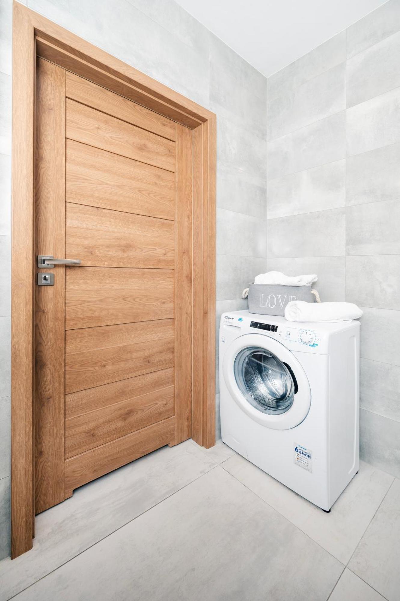 Komfortowe Apartamenty Z Garazem Na Milionowej Лодзь Екстер'єр фото